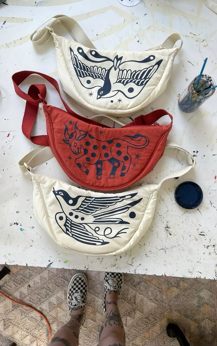 Bolsos estampados creados por Camila